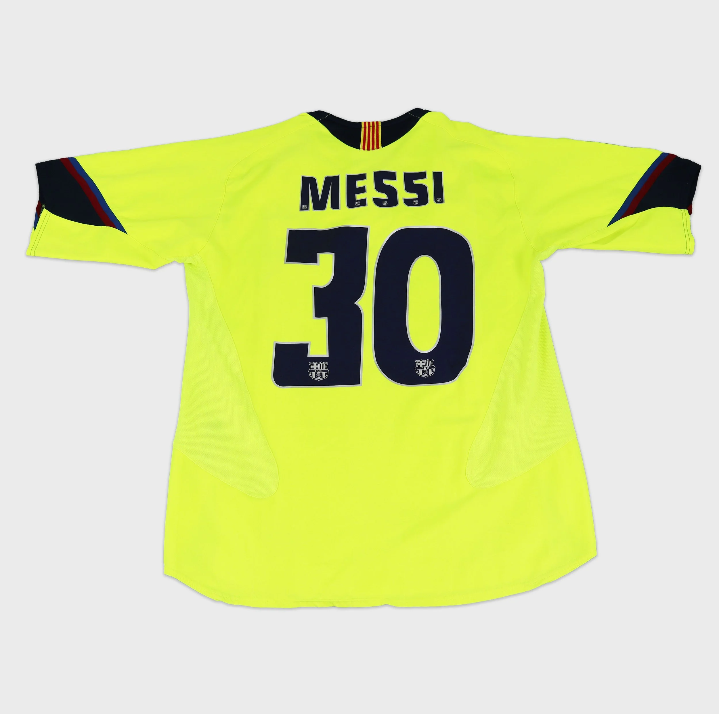 FC Barcelona 2006/07 Messi Retro Shirt Medium | FT90 Shirts — FT90
